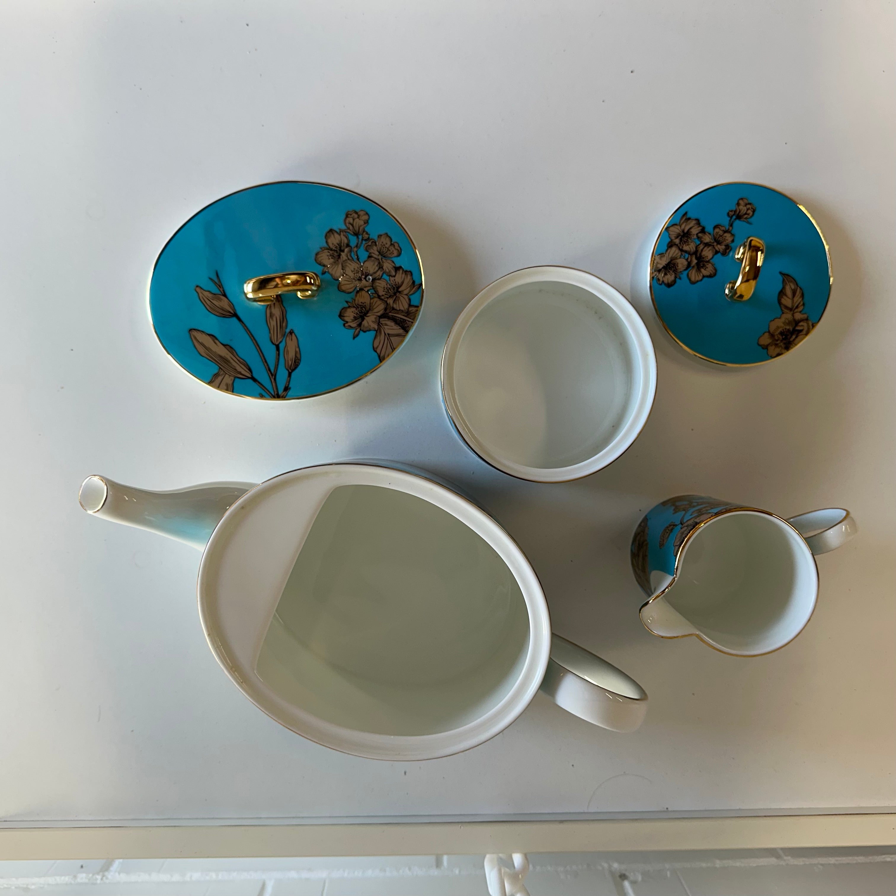 WEDGEWOOD VIBRANCE SET Teapot 1L, Sugar and Creamer, Turquoise Floral