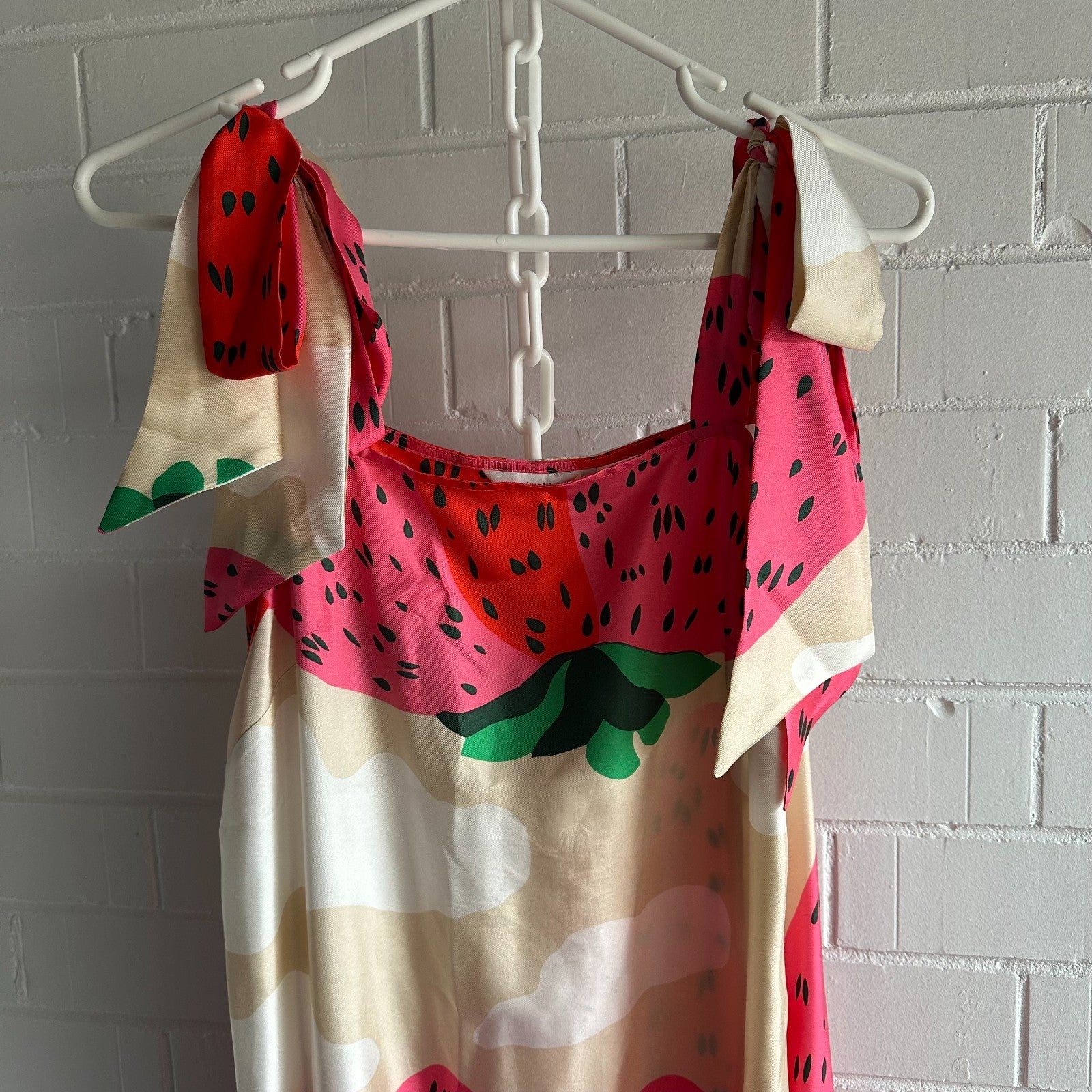 MARIMEKKO Maija Isola Strawberry Mountains silk Dress Sz 36 AU6-8, US2-4