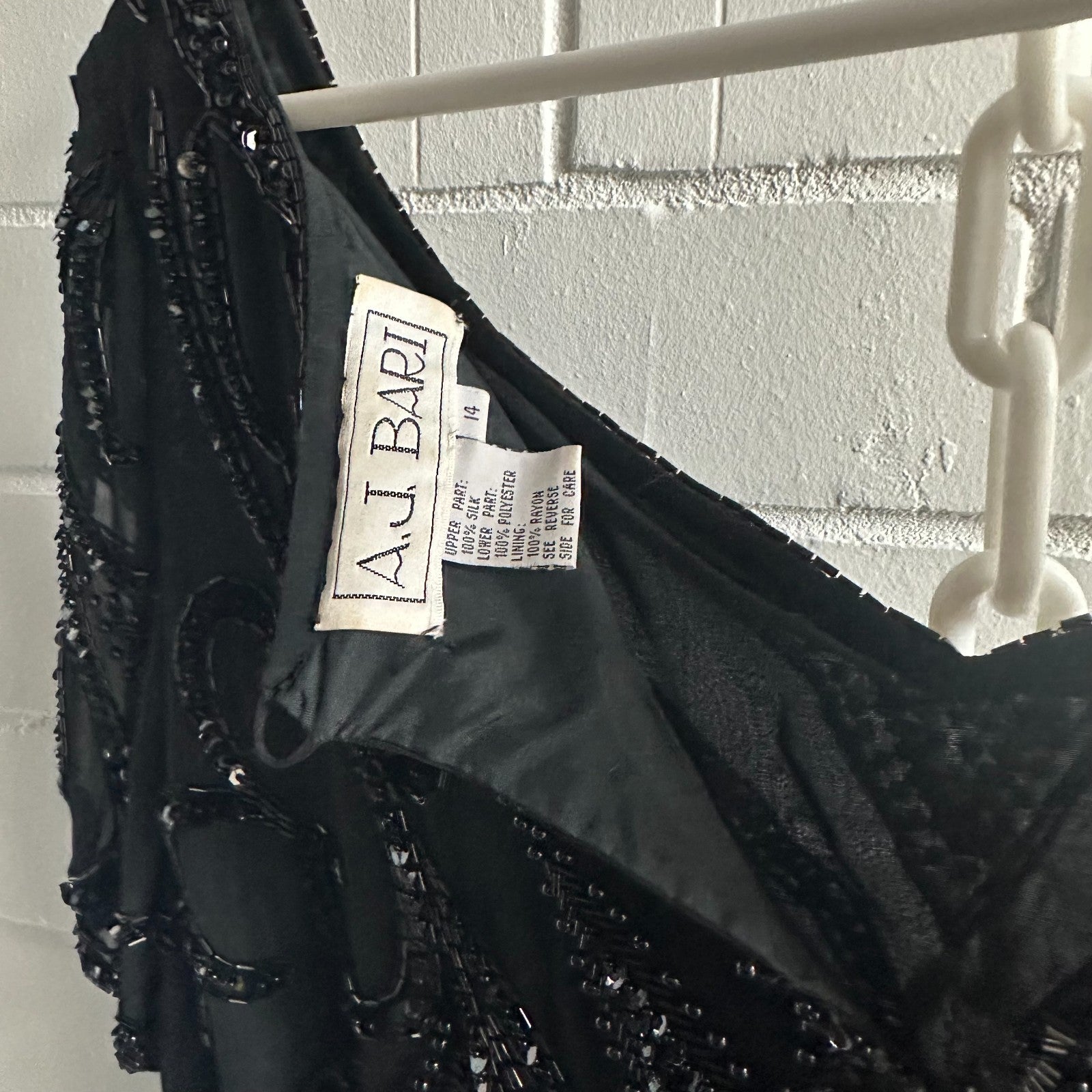 VINTAGE A.J. Bari Designer Black Silk Beaded sequinned Top Size M 1980’s Black