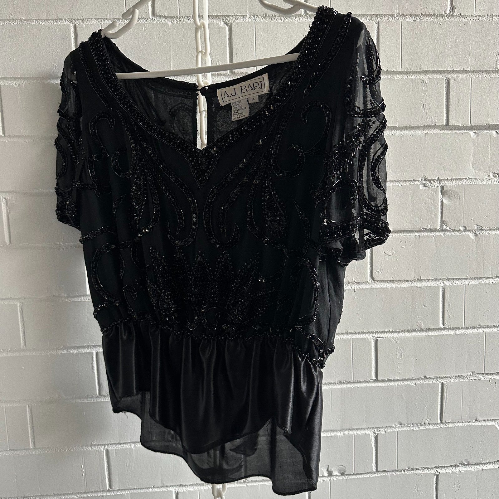 VINTAGE A.J. Bari Designer Black Silk Beaded sequinned Top Size M 1980’s Black