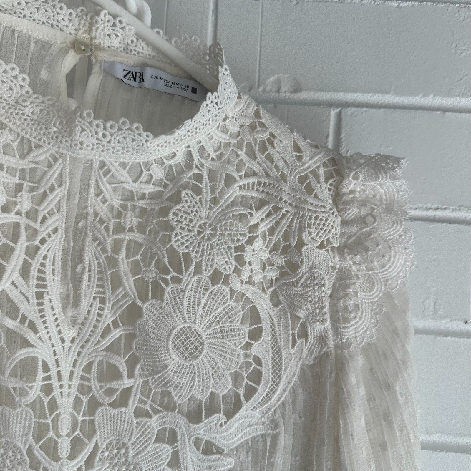 ZARA Chloe Blouse Size M AU10 US6 Ivory Romantic Lace Boho Long sleeve