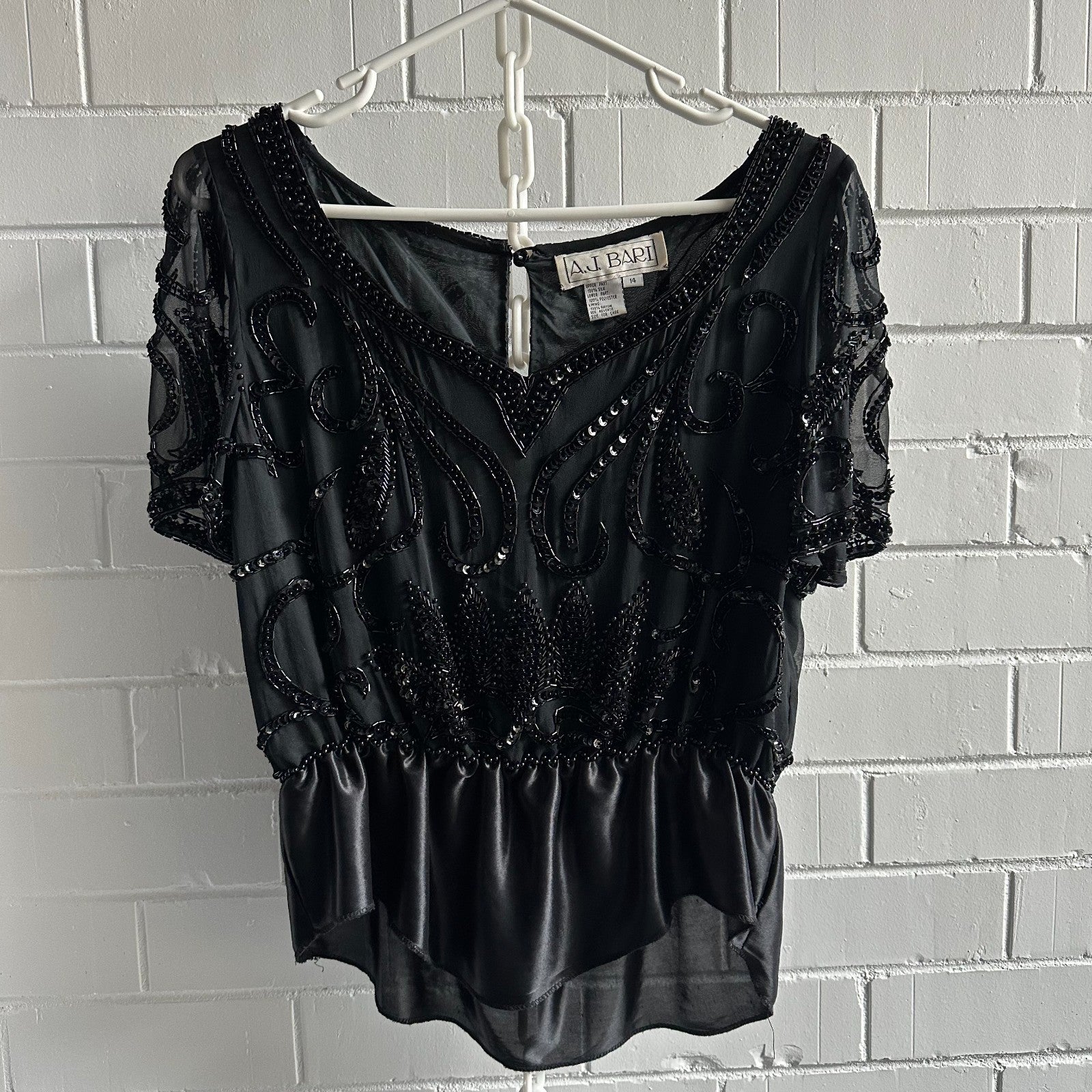 VINTAGE A.J. Bari Designer Black Silk Beaded sequinned Top Size M 1980’s Black