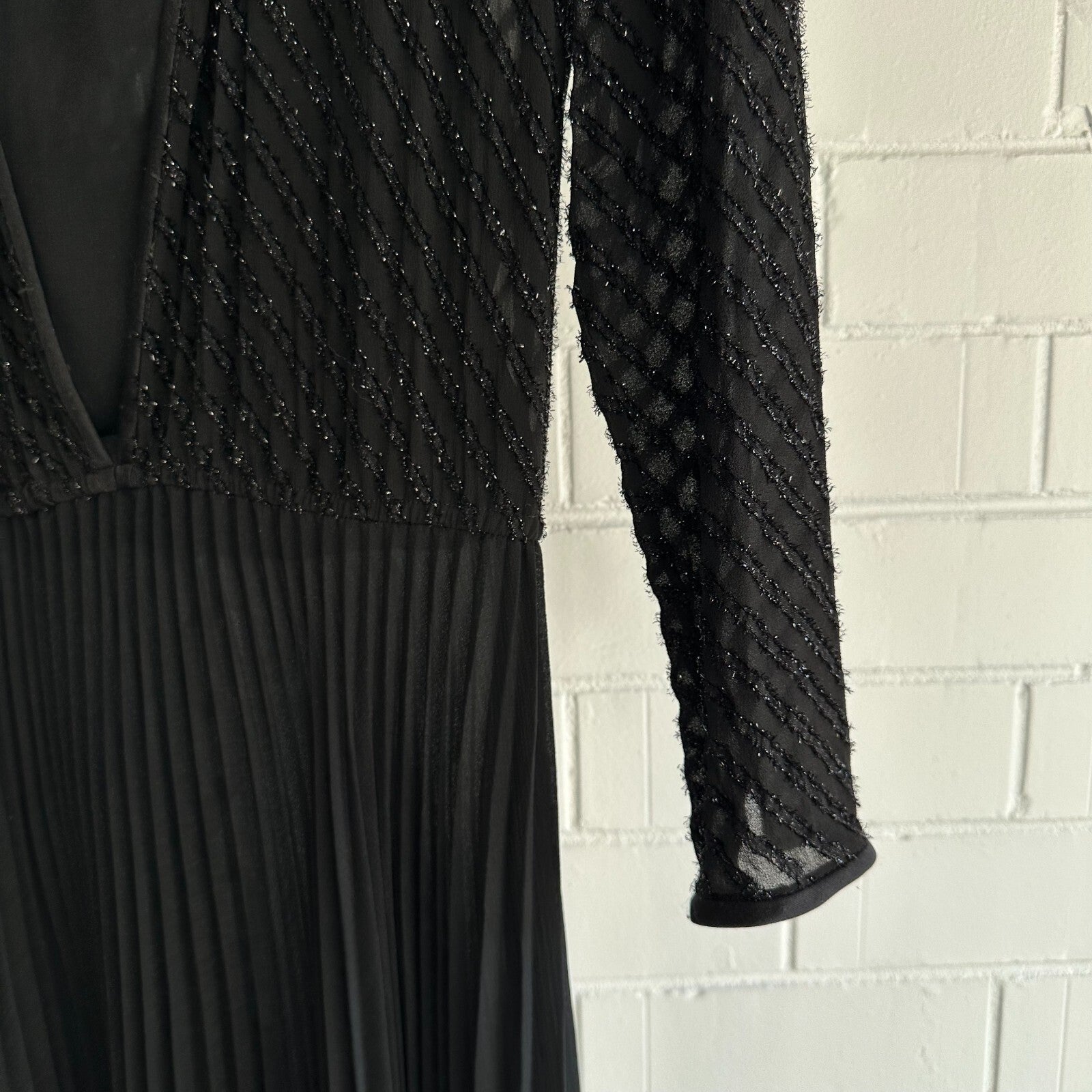 VINTAGE ANTHEA CRAWFORD Semi sheer Dress Sz S Metallic long sleeved Black Pleat