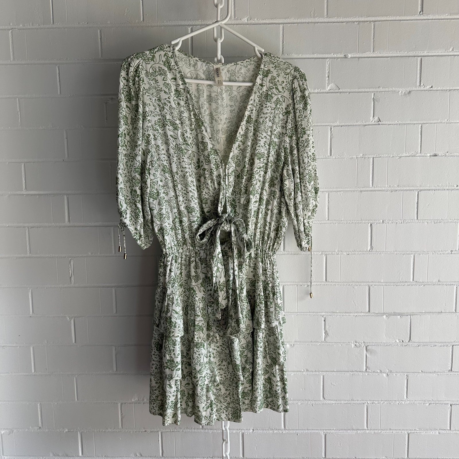 KIVARI Valley Floral Mini Dress Size AU14 US10 Viscose Tiered, Flutter Sleeves