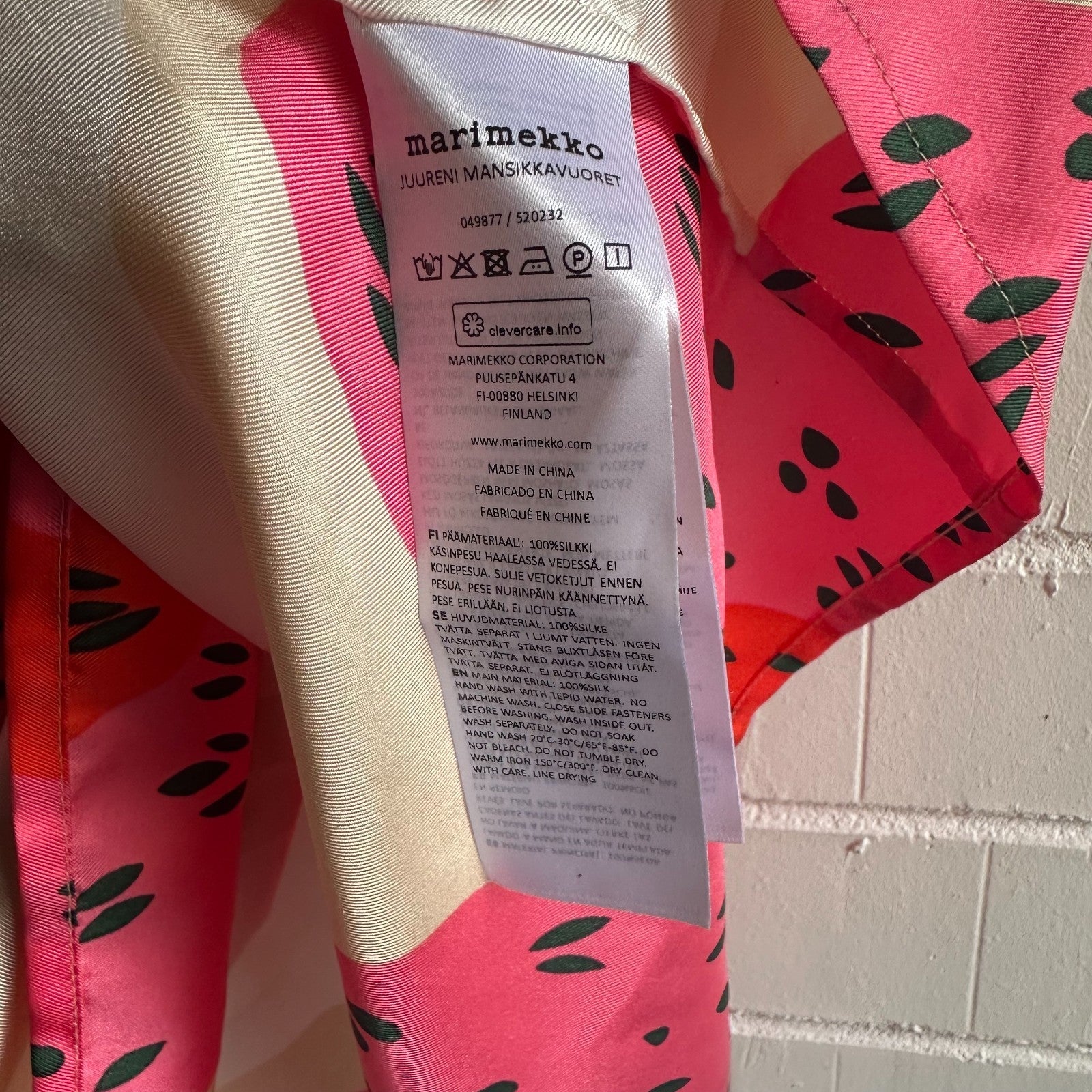 MARIMEKKO Maija Isola Strawberry Mountains silk Dress Sz 36 AU6-8, US2-4