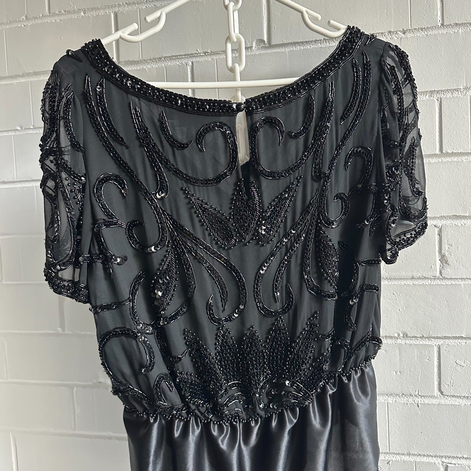 VINTAGE A.J. Bari Designer Black Silk Beaded sequinned Top Size M 1980’s Black