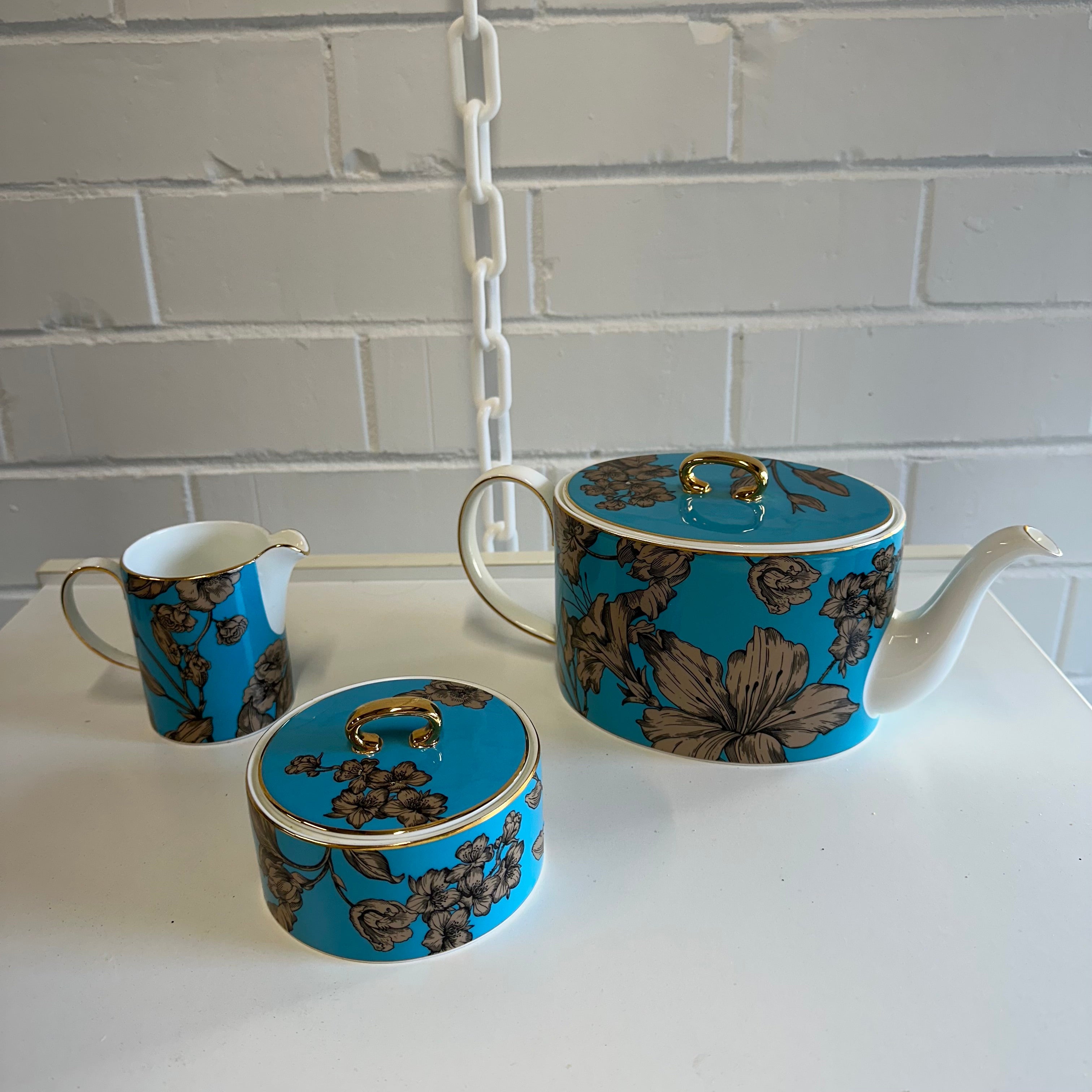 WEDGEWOOD VIBRANCE SET Teapot 1L, Sugar and Creamer, Turquoise Floral