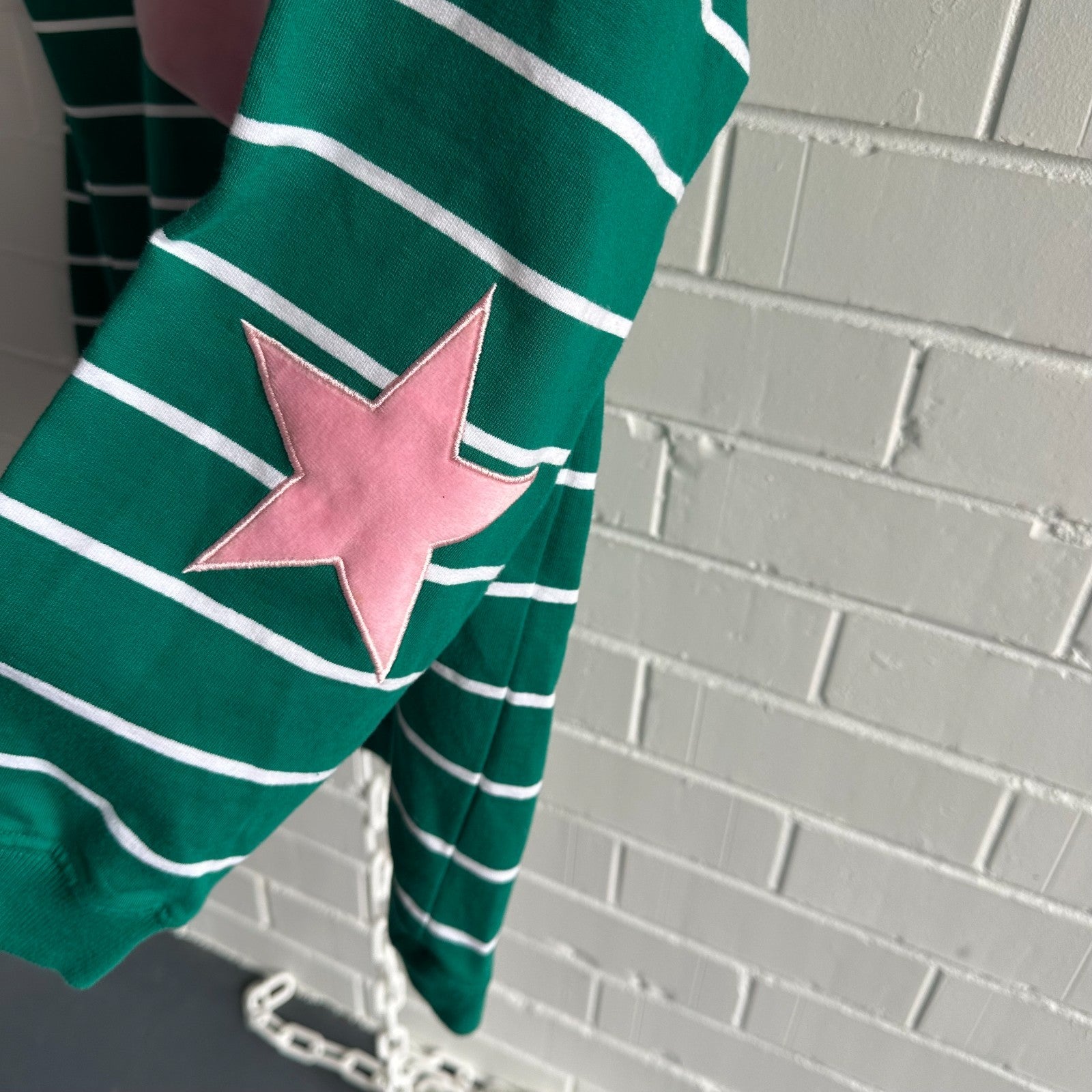 ELM Star Sweatshirt with Elbow patch AU10 Green and Pink