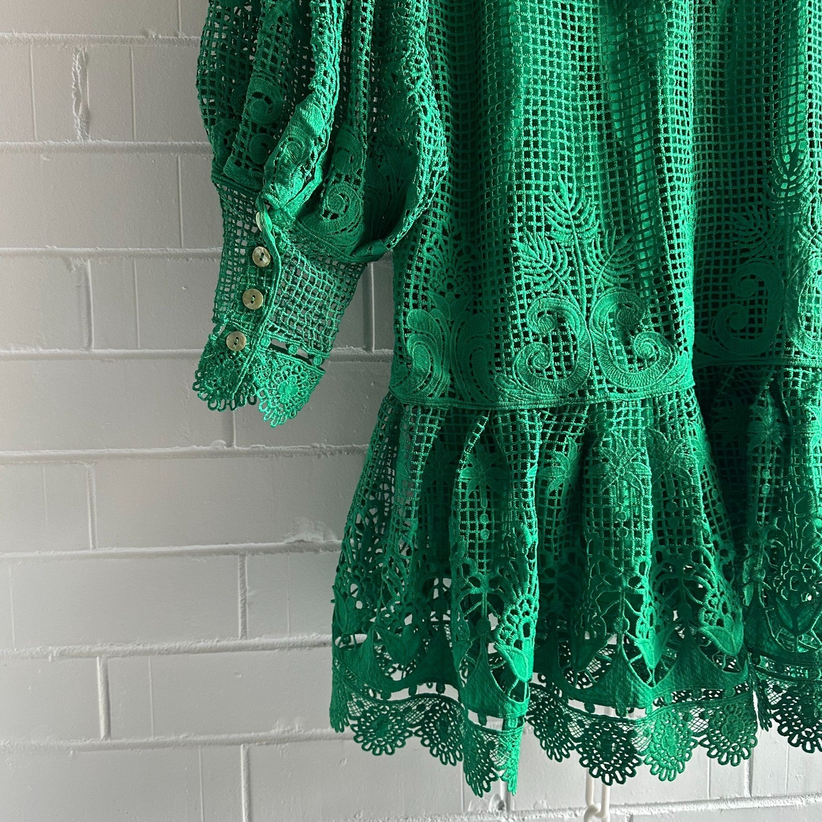 FARM RIO Tropical flight Mini Dress Size M AU10 US6 Bright Green BNWT