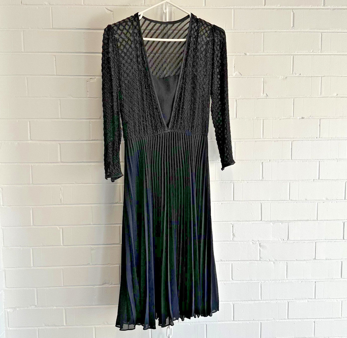 VINTAGE ANTHEA CRAWFORD Semi sheer Dress  Sz S Metallic long sleeved Black Pleat